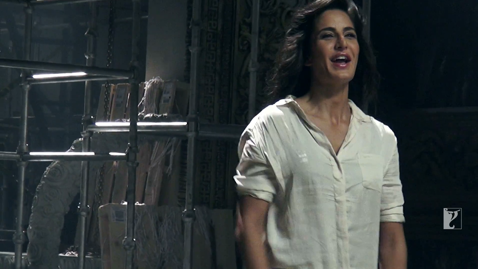 Katrina Kaif Goes Kamli - Dhoom 3 (2013) - 1080p Full HD [ADDY] - Multi